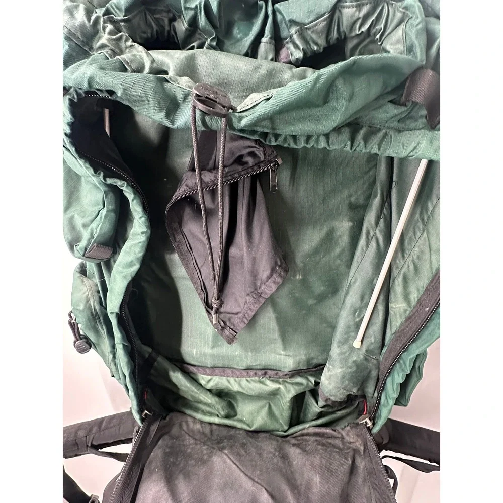 REI Trekker Wonderland‎ Backpack Rucksack Green Black Camping Hiking Outdoor Bag